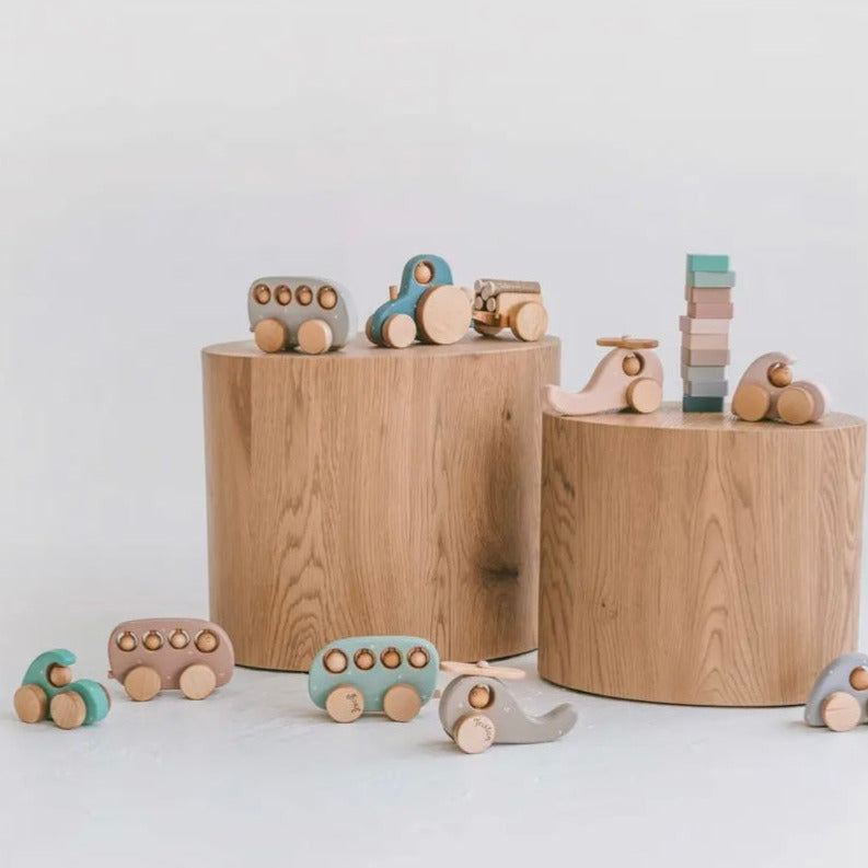 Holz-Spielzeugbus