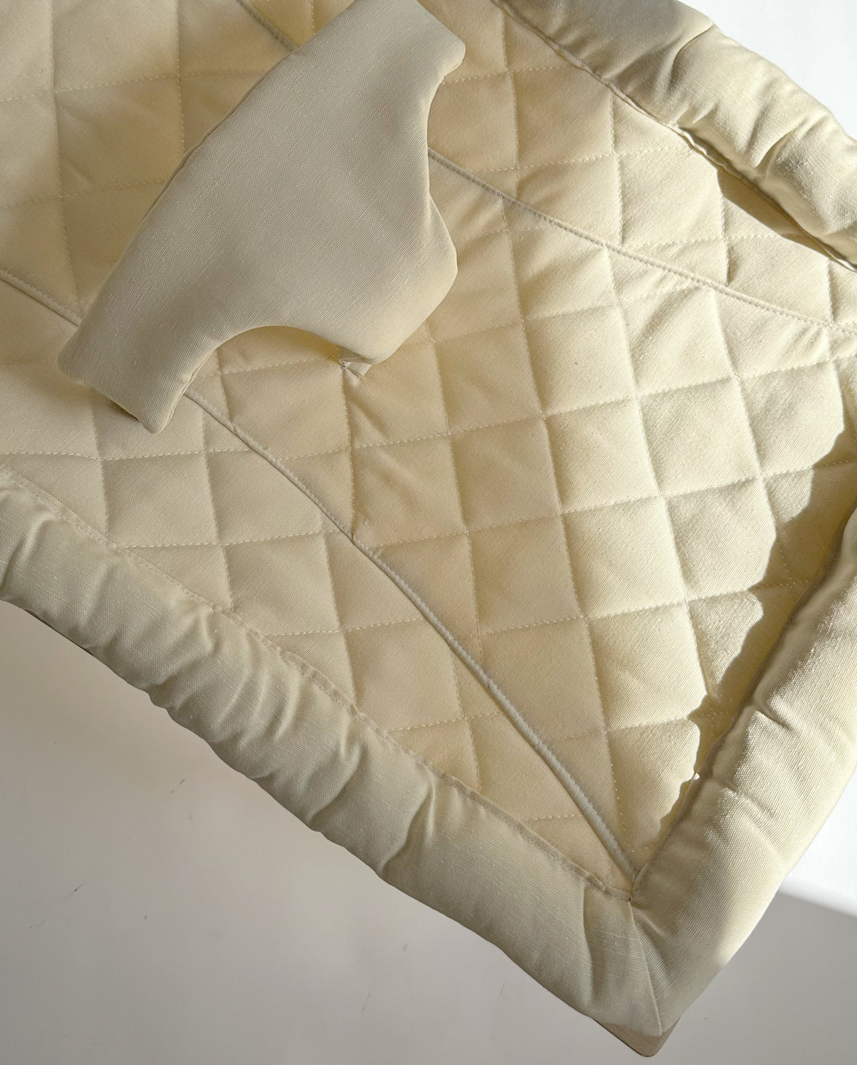 BABYWIPPE - IVORY WHITE