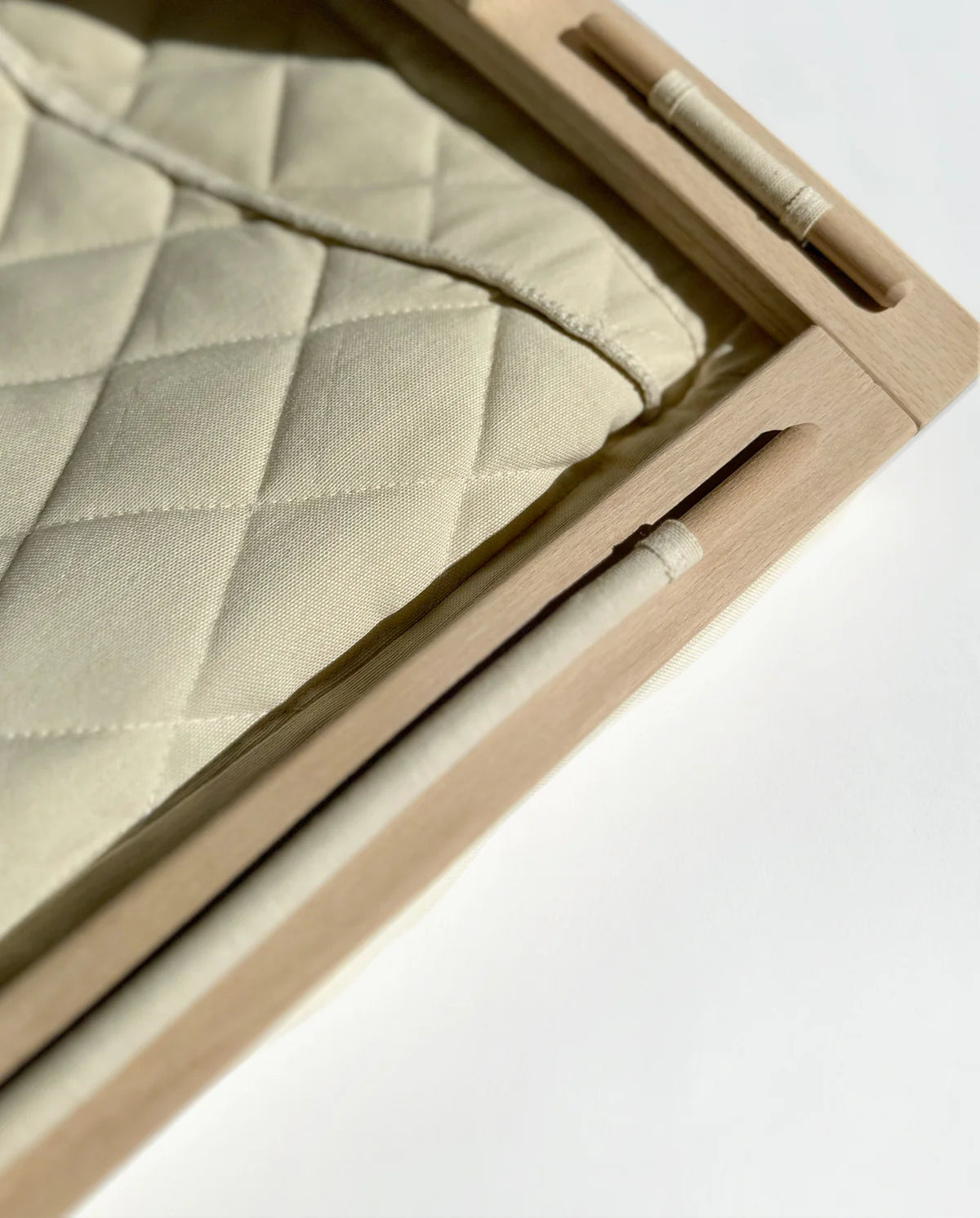 BABYWIPPE - IVORY WHITE