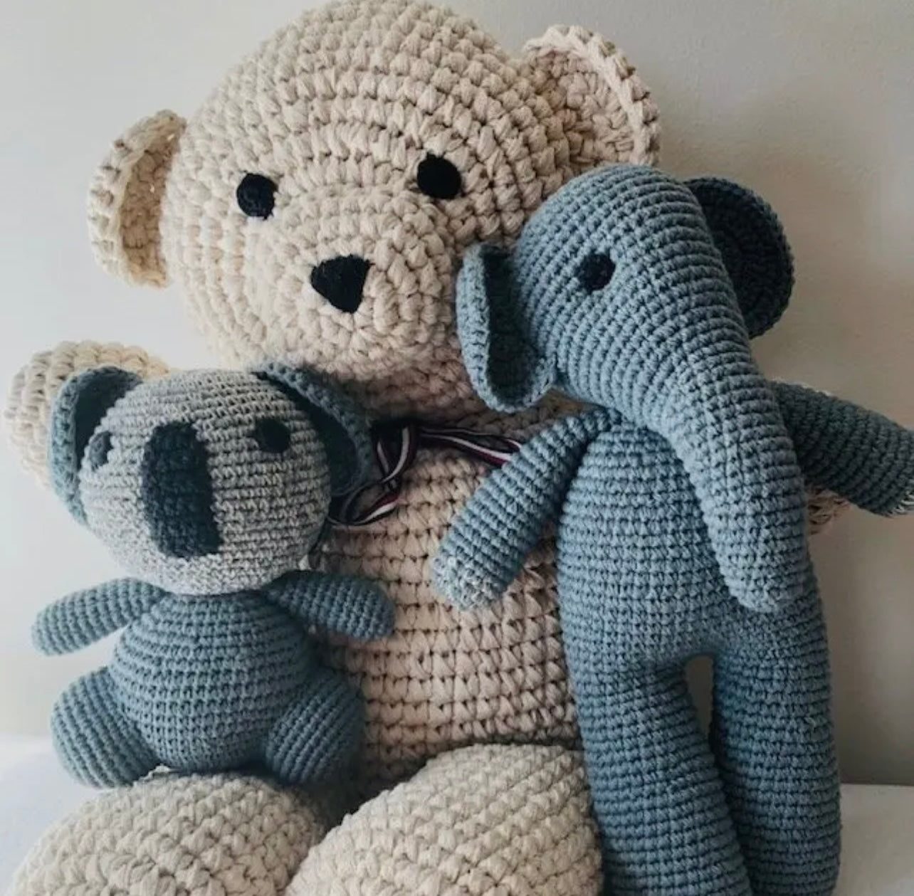 Stofftiere, Puppen und Accessoires
