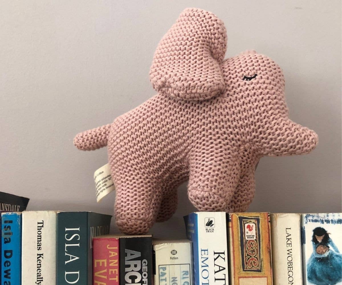 Grobgestricktes kleines Bio-Plüschtier Elefant für Babys, Rosa