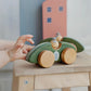 Grünes Rennwagen-Holzspielzeug